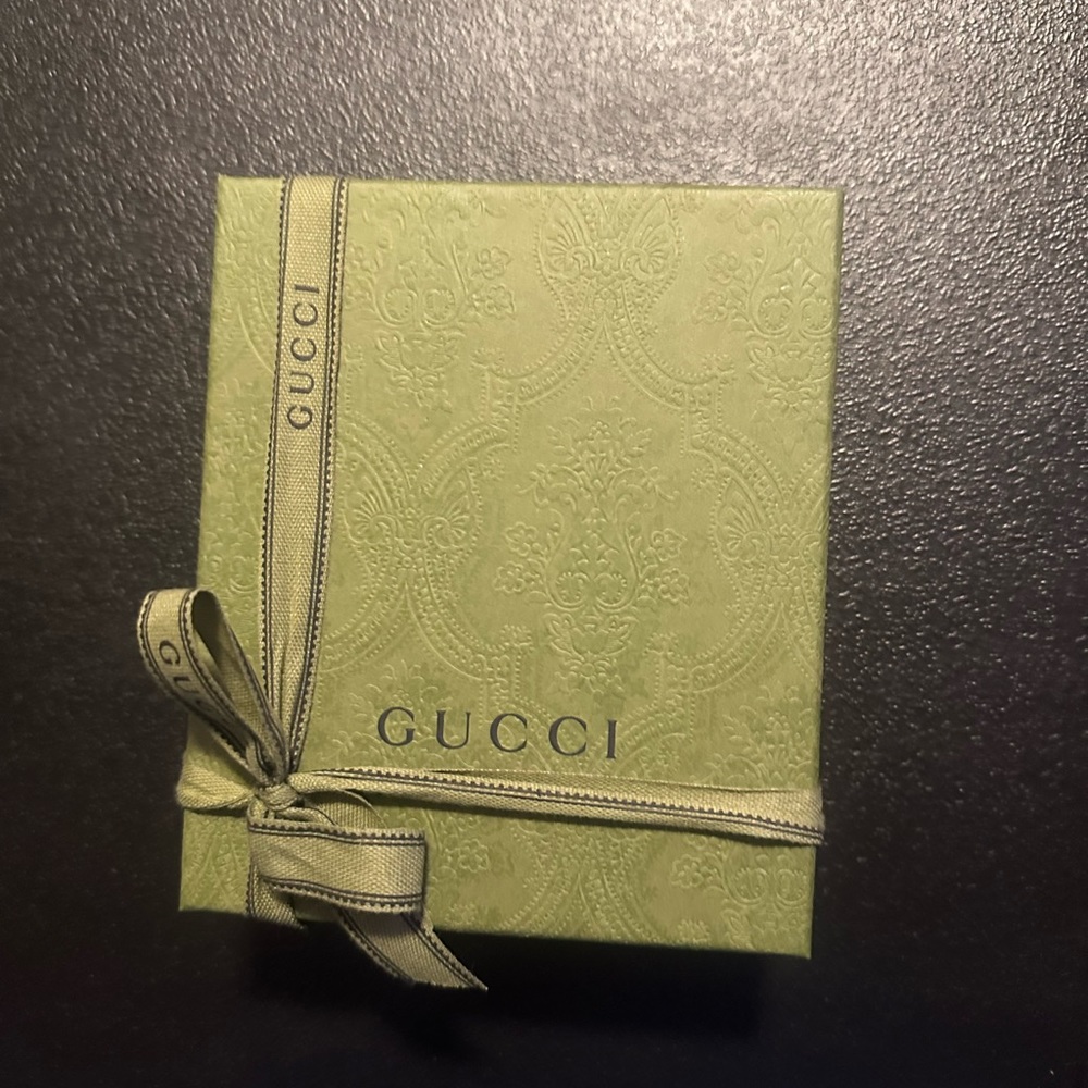 Gucci wallet box & dust bag